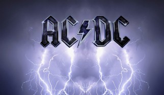 Μαθητές σχολείου της Τρίπολης διασκευάζουν "Thunderstruck"