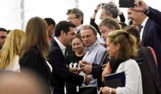 Υποδοχή του Πρωθυπουργού με το "The Final Countdown" στη Διεθνή Έκθεση Θεσσαλονίκης