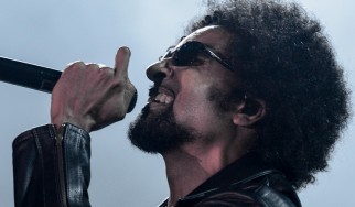 Supergroup με τη φωνή του William DuVall 