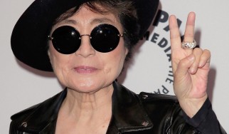 Έργο της Yoko Ono εμπνευσμένο από το "Imagine" στο Dallas ως απάντηση στις πρόσφατες ταραχές