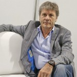 Αυτοβιογραφία και audiobook από τον Bruce Dickinson