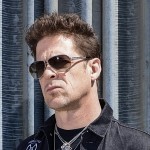 Jason Newsted: «Φίλε, παίξε λίγο με πένα!»
