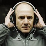 Ακουστικά κατασκοπεύουν τους χρήστες τους…