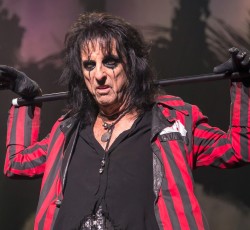 Ο καινούριος ήχος του Alice Cooper 