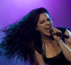 Ακούστε το "Even In Death" των Evanescence 