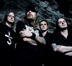 Εγκαταλείπει ο κιθαρίστας και ιδρυτής των At The Gates, Anders Bjοrler 