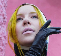 Οι Austra έρχονται στην Αθήνα τον Νοέμβριο 