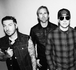 Οι Avenged Sevenfold κυκλοφορούν τραγούδι για video game (video) 