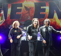 Η μουσική κοινότητα αποχαιρετά τους Black Sabbath