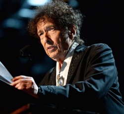 Σε βιβλίο ο λόγος του Bob Dylan στην τελετή παραλαβής του βραβείου Νόμπελ 