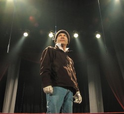 Στη δημοσιότητα το trailer του "Scream For Me Sarajevo" του Bruce Dickinson 