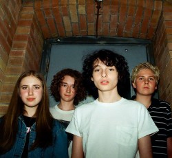 Πρωταγωνιστής του Stranger Things έφτιαξε μπάντα 