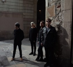 Οι Charlatans ανακοινώνουν νέο άλμπουμ με τη συμμετοχή των Paul Weller και Johnny Marr 