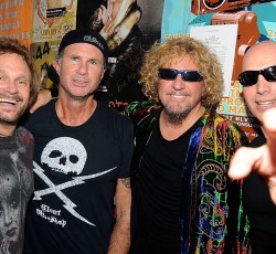 Οι Chickenfoot επέστρεψαν! 