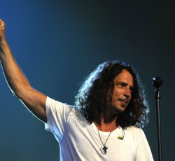 Ντοκουμέντα από το δωμάτιο που αυτοκτόνησε ο Chris Cornell 