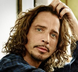 Ο Chris Cornell δίνει στη δημοσιότητα το "The Promise"