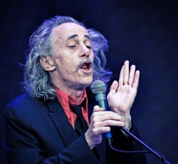 Πετυχημένη εγχείριση σε μέλος των Bad Seeds 