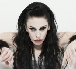 Η Diamanda Gallas κυκλοφορεί δυο νέα άλμπουμ την ίδια μέρα (audio)