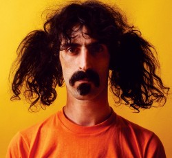 Το ολόγραμμα του Frank Zappa βγαίνει σε περιοδεία 