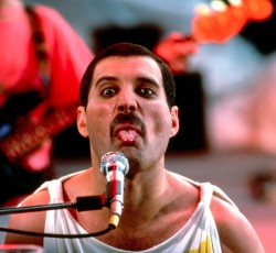 Brian May: «O Freddie θα έλεγε 'Σε μισώ, Madam Lambert'» 