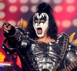 Οι Kiss γράφουν νέο υλικό