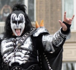 Gene Simmons: «Εγώ πάντως κέρδισα!»