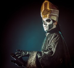 Ghost: Αποτυχία συμβιβασμού του Forge με τα πρώην μέλη που κατέθεσαν μηνύσεις 