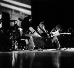 Ακούστε ολόκληρο τον νέο δίσκο των Godspeed You! Black Emperor 