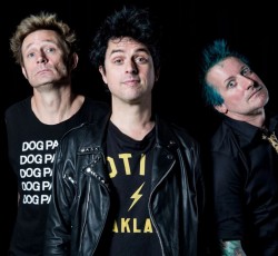 «Την είδαν αλλιώς» οι Green Day στο καινούργιο τους βίντεο