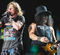 Κάτι ετοιμάζουν οι Guns N’ Roses… 