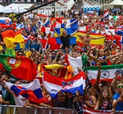 Φυλετικοί και εθνοτικοί διαχωρισμοί στα φεστιβάλ του Ηνωμένου Βασιλείου 