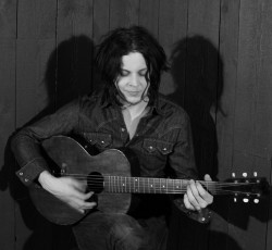 Ο Jack White ηχογραφεί νέα μουσική σε ένα άδειο διαμέρισμα στο Nashville 