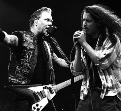 O James Hetfield μιλά για τον θάνατο του Chris Cornell