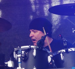 Πέθανε ο ντράμερ των Chameleons, John Lever 