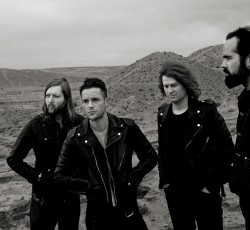 Οι Killers ρίχνουν τους Foo Fighters από την κορυφή