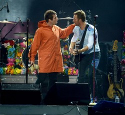 Ο Liam Gallagher και οι Coldplay μαζί στη σκηνή