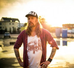 Supergroup από τον Tomas Lindberg των At The Gates 