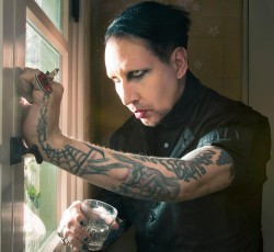 Ο Johnny Depp στο νέο video του Marilyn Manson