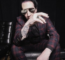 Marilyn Manson: «Ο πόνος ήταν ανυπόφορος!»