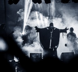 Το πρόγραμμα της συναυλίας των Mayhem  