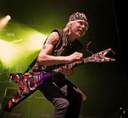 Νέο live CD και DVD από τον Michael Schenker (trailer) 