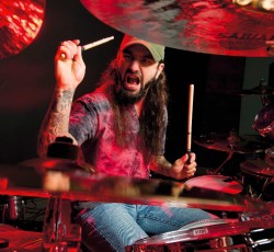 Mike Portnoy: «Πάντα προσαρμόζομαι» 