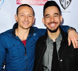 Mike Shinoda: «Δεν υπάρχει περίπτωση να κάνουμε ολόγραμμα του Chester»