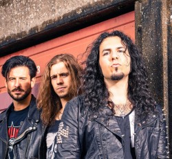 Oι Monument στο Rockwave Festival 