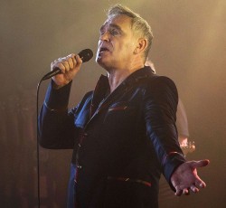 Ευχές... μοναξιάς από τον Morrissey 