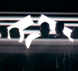 Οι Mother Of Millions με τους Lunatic Medlar στο six d.o.g.s τον Ιούνιο 