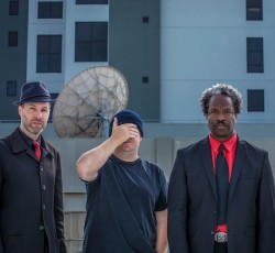 Νέος δίσκος από τους Oxbow μετά από δέκα χρόνια 