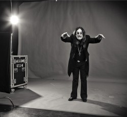 Ozzy: «Άλλος ένας δίσκος; Τσάμπα τα λεφτά...» 