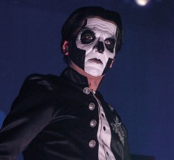 «Οι Ghost έχουν αλλάξει 10 φορές lineup» 