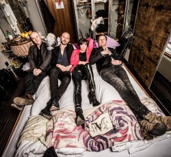 Πρώτο δείγμα γραφής της νεοσύστατης μπάντας του Sivert Hοyem 